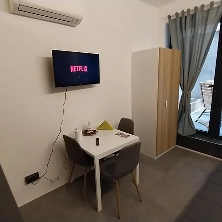 Apartament Peaceful Basement With Terrace & Free Gym *