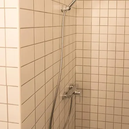 Apartment Peaceful Basement With Terrace & Free Gym Budapest