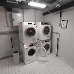 Peaceful Basement With Terrace & Free Gym Budapest