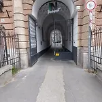 Peaceful Basement With Terrace & Free Gym Budapest