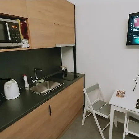 Apartamento Peaceful Basement With Terrace & Free Gym