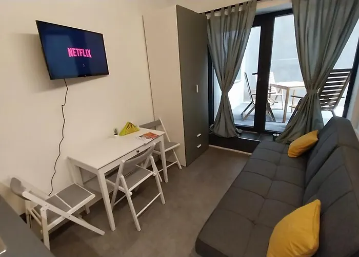 Appartement Peaceful Basement With Terrace & Free Gym