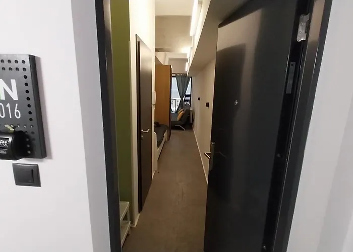 Peaceful Basement With Terrace & Free Gym *