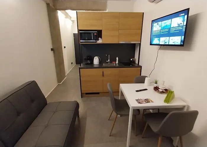 Appartement Peaceful Basement With Terrace & Free Gym
