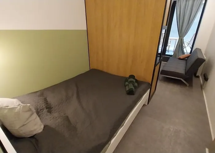 Peaceful Basement With Terrace & Free Gym Appartement *