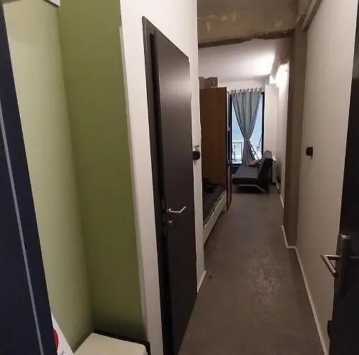 Appartement Peaceful Basement With Terrace & Free Gym Boedapest
