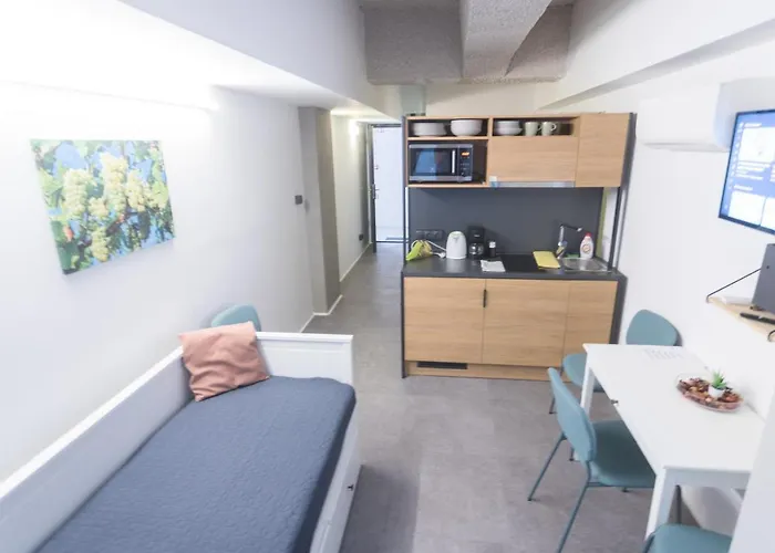 Appartement Peaceful Basement With Terrace & Free Gym