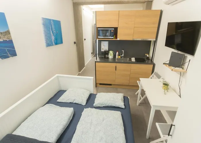 Appartement Peaceful Basement With Terrace & Free Gym Boedapest