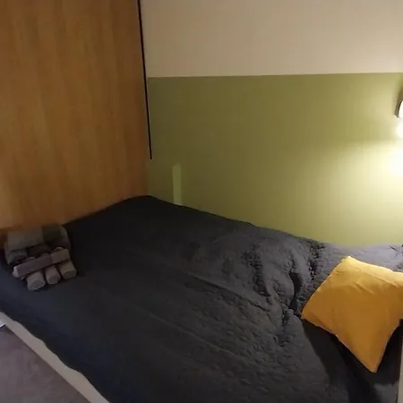 Peaceful Basement With Terrace & Free Gym Budapeszt